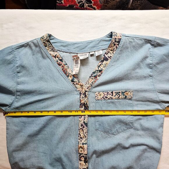 NWT Casey & Max Button Up Denim Shirt w Floral Trim Cotton Sz L - Picture 5 of 7